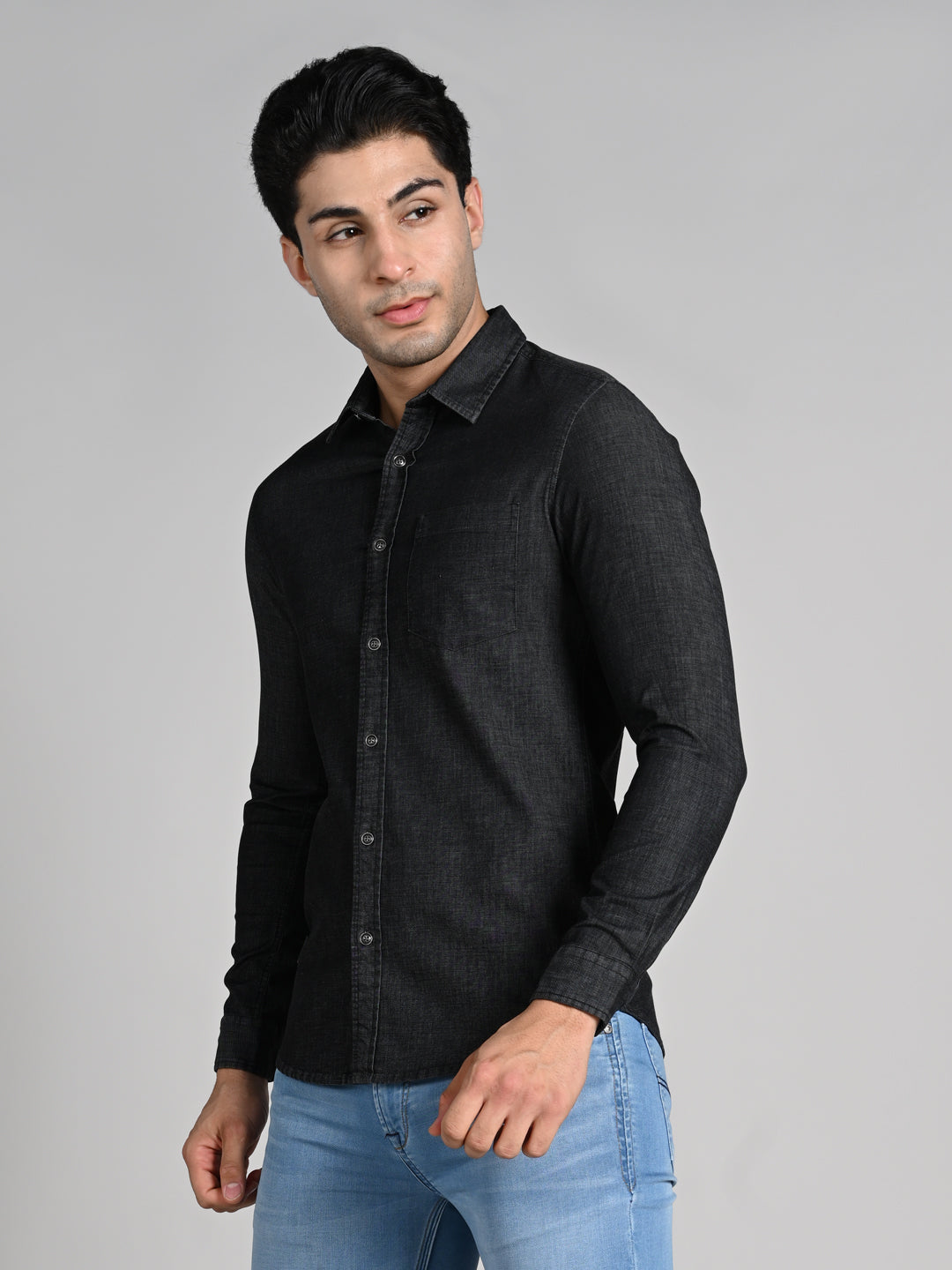 Killer Men Black Solid Slim Fit Shirts