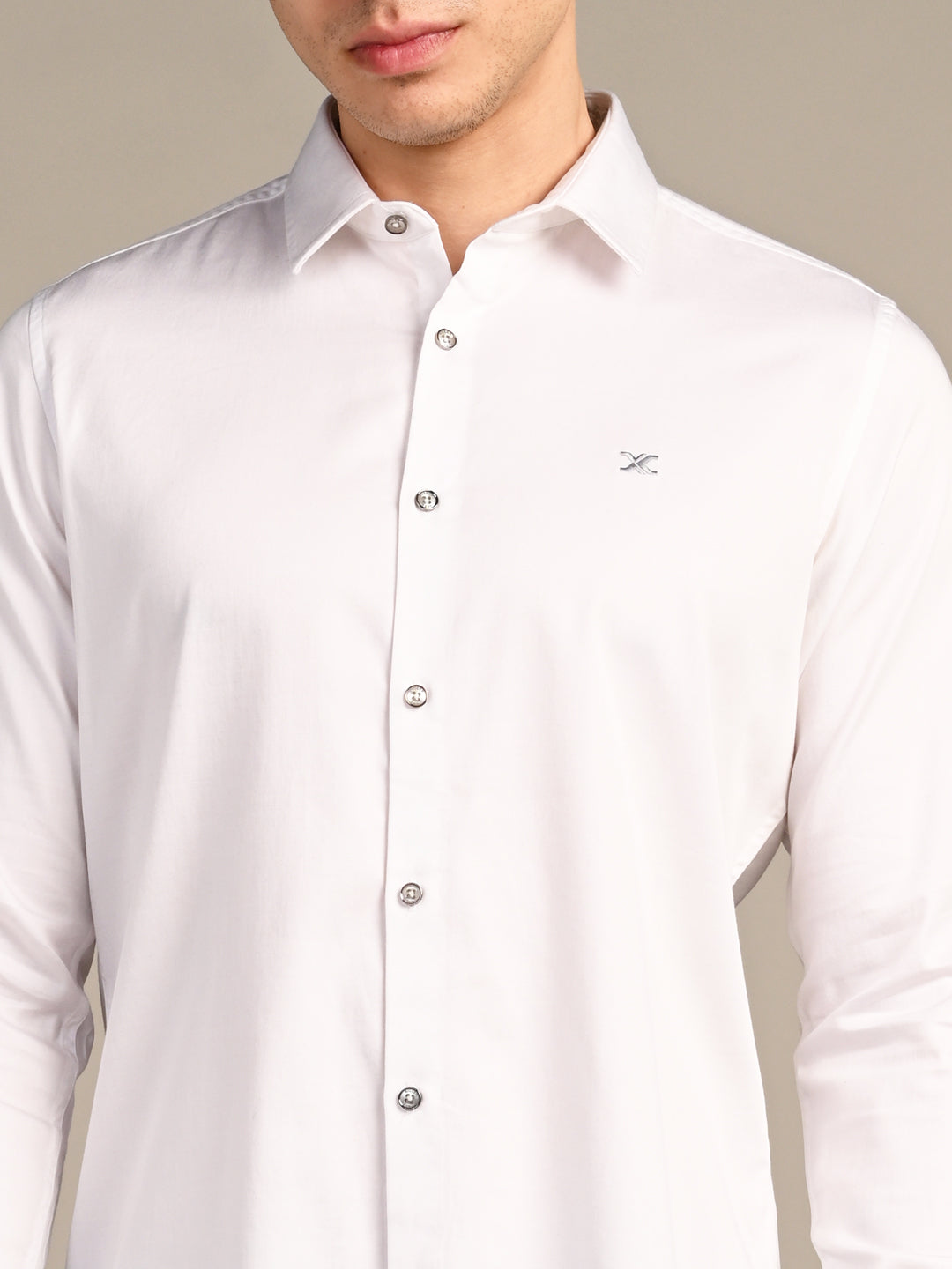 Killer Men White Solid Slim Fit Shirts