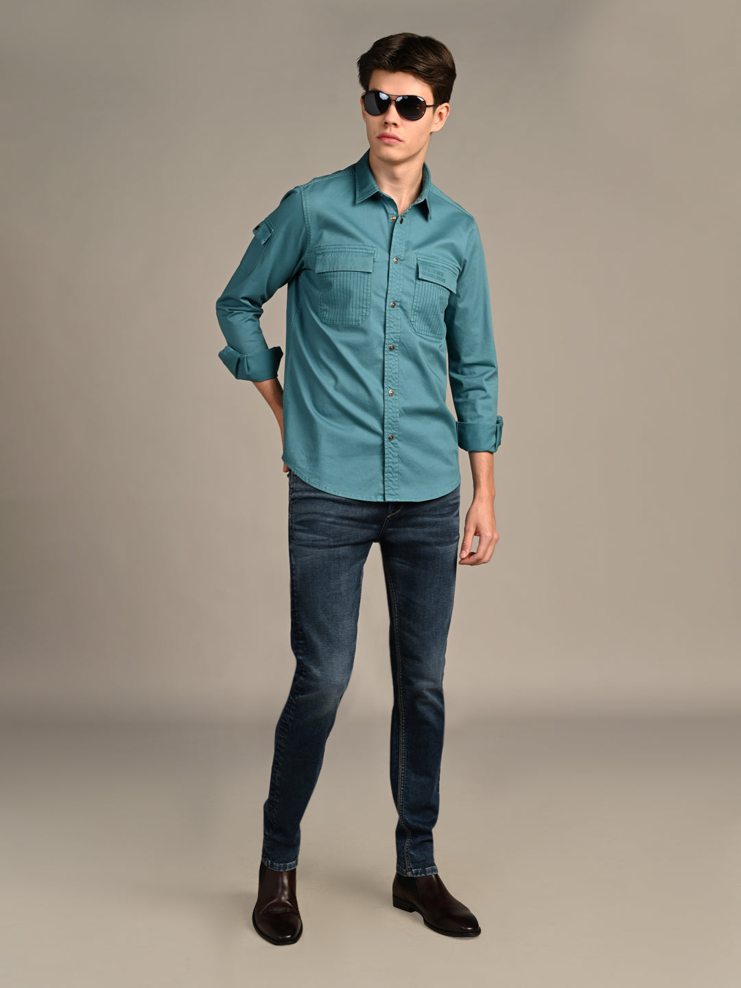 Killer Men Green Solid Straight Fit Shirts