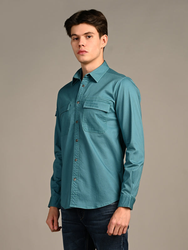 Killer Men Green Solid Straight Fit Shirts