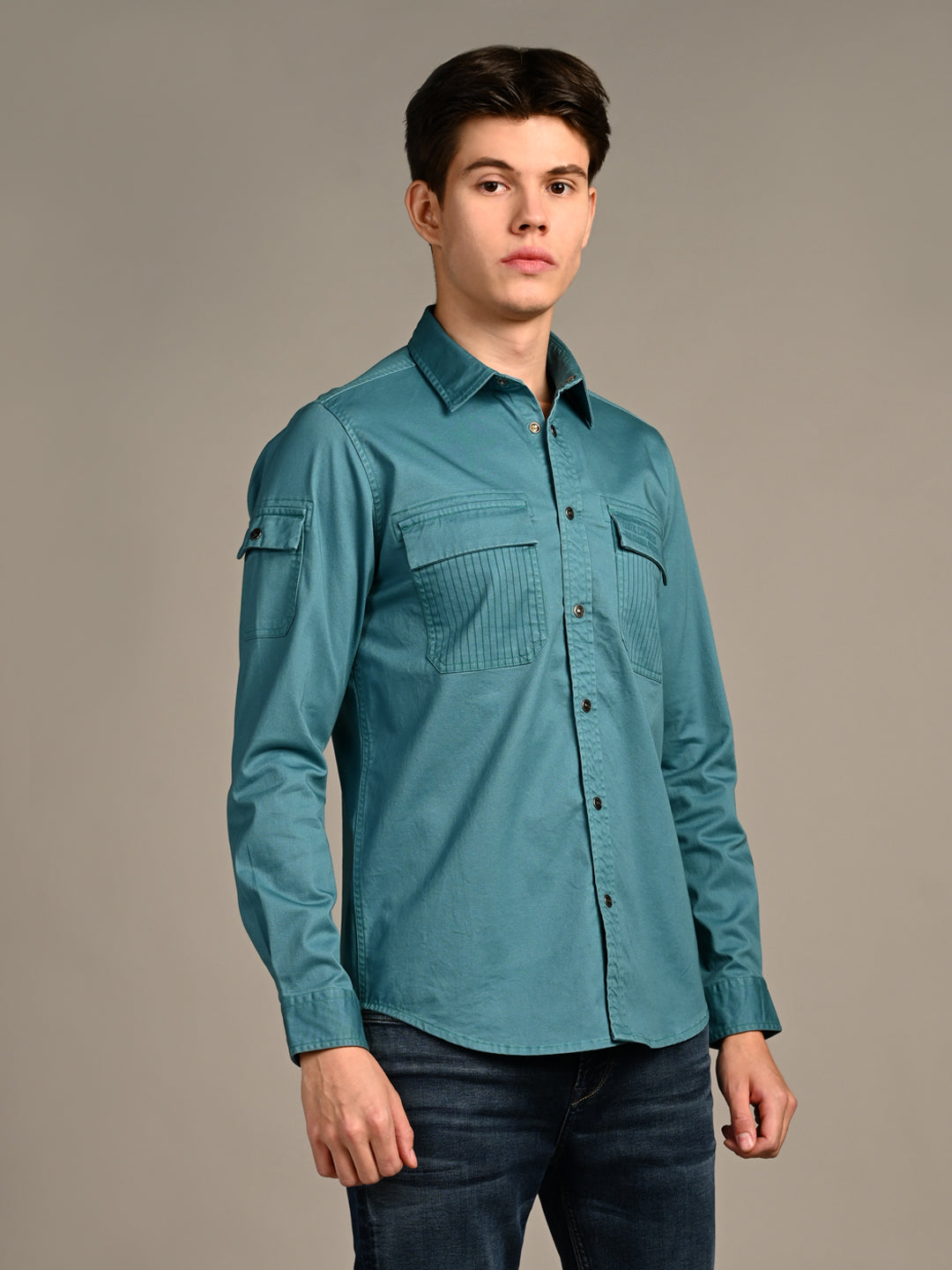 Killer Men Green Solid Straight Fit Shirts