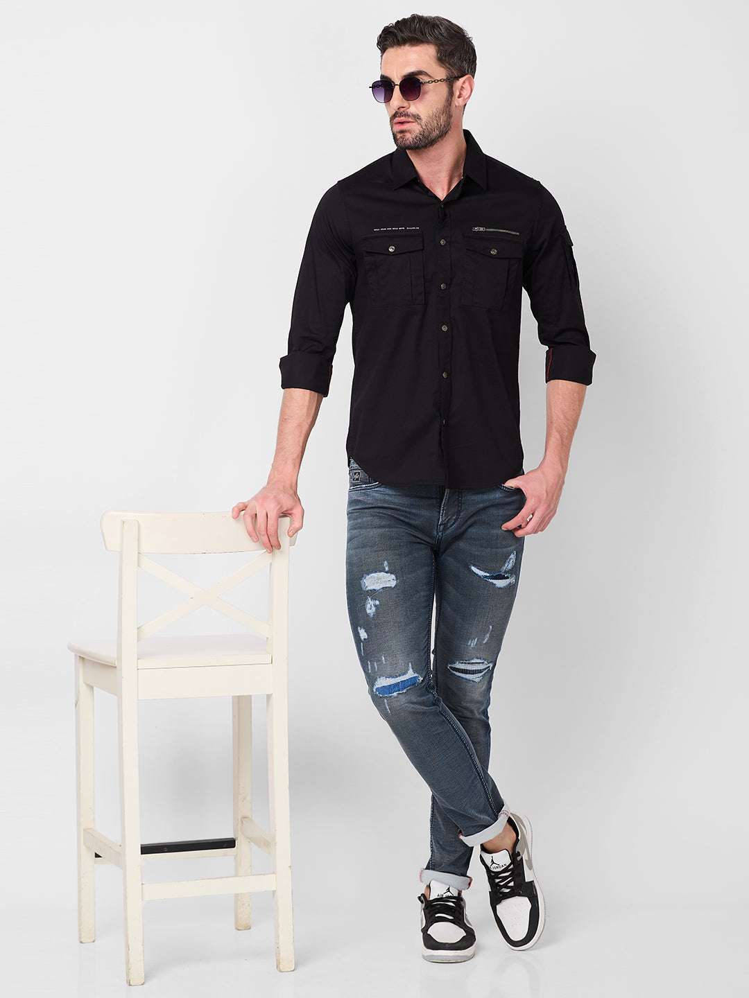 Men's Black Solid Slim Fit Shirts