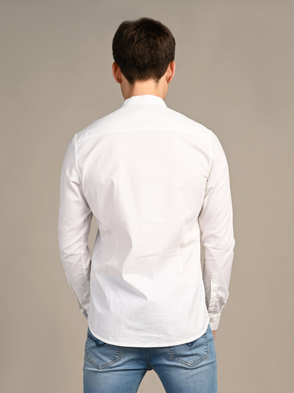 Killer Men White Solid Slim Fit Shirts