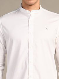 Killer Men White Solid Slim Fit Shirts