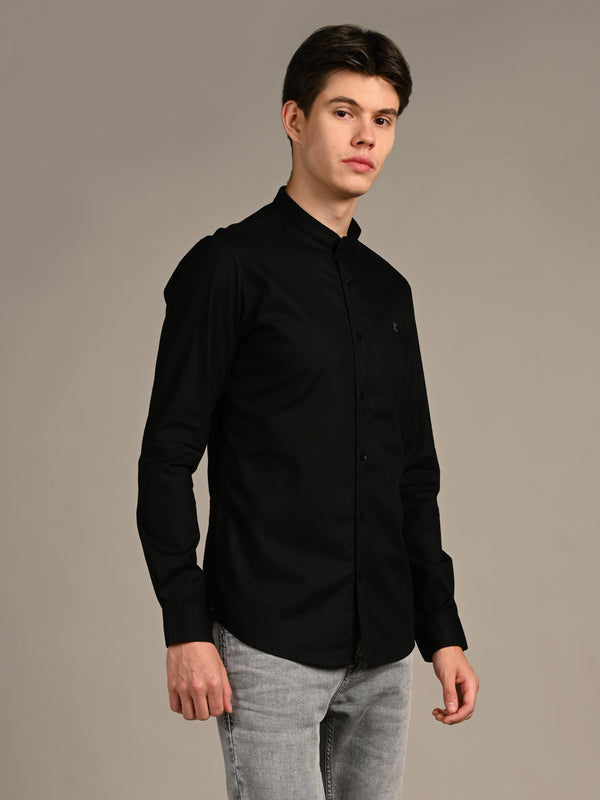 Killer Men Black Solid Slim Fit Shirts
