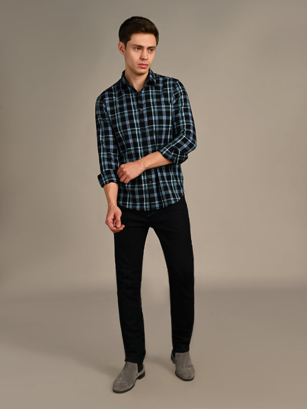 Killer Men Black Checks Slim Fit Shirts