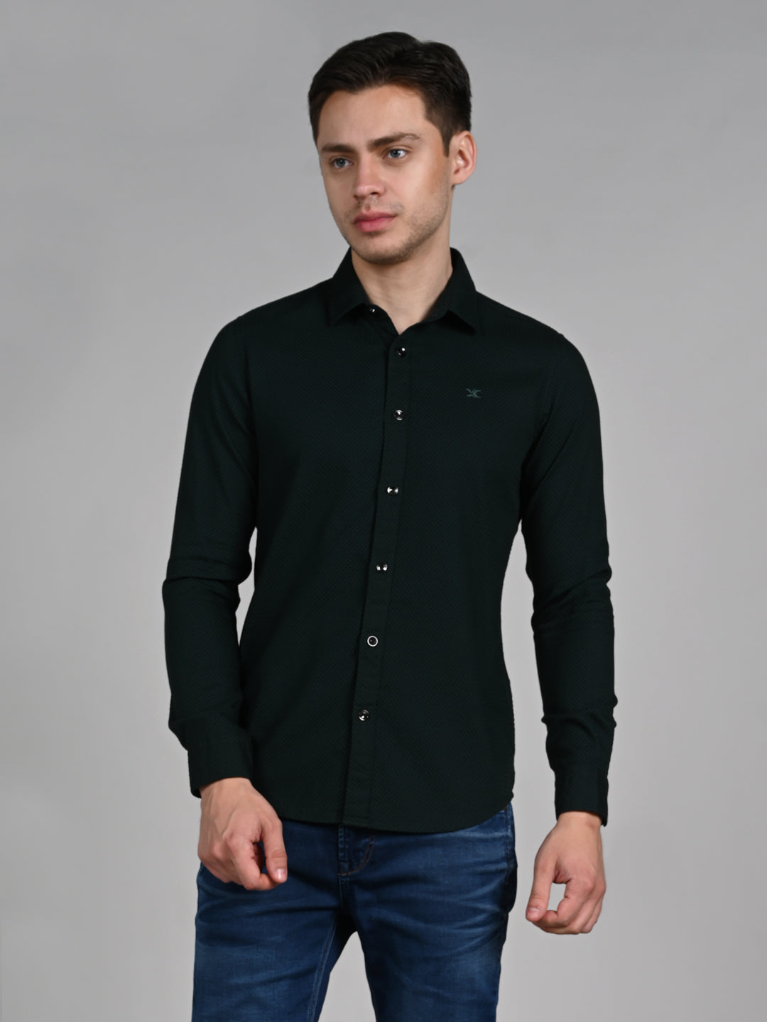 Killer Men Dark Green Solid Slim Fit Shirts