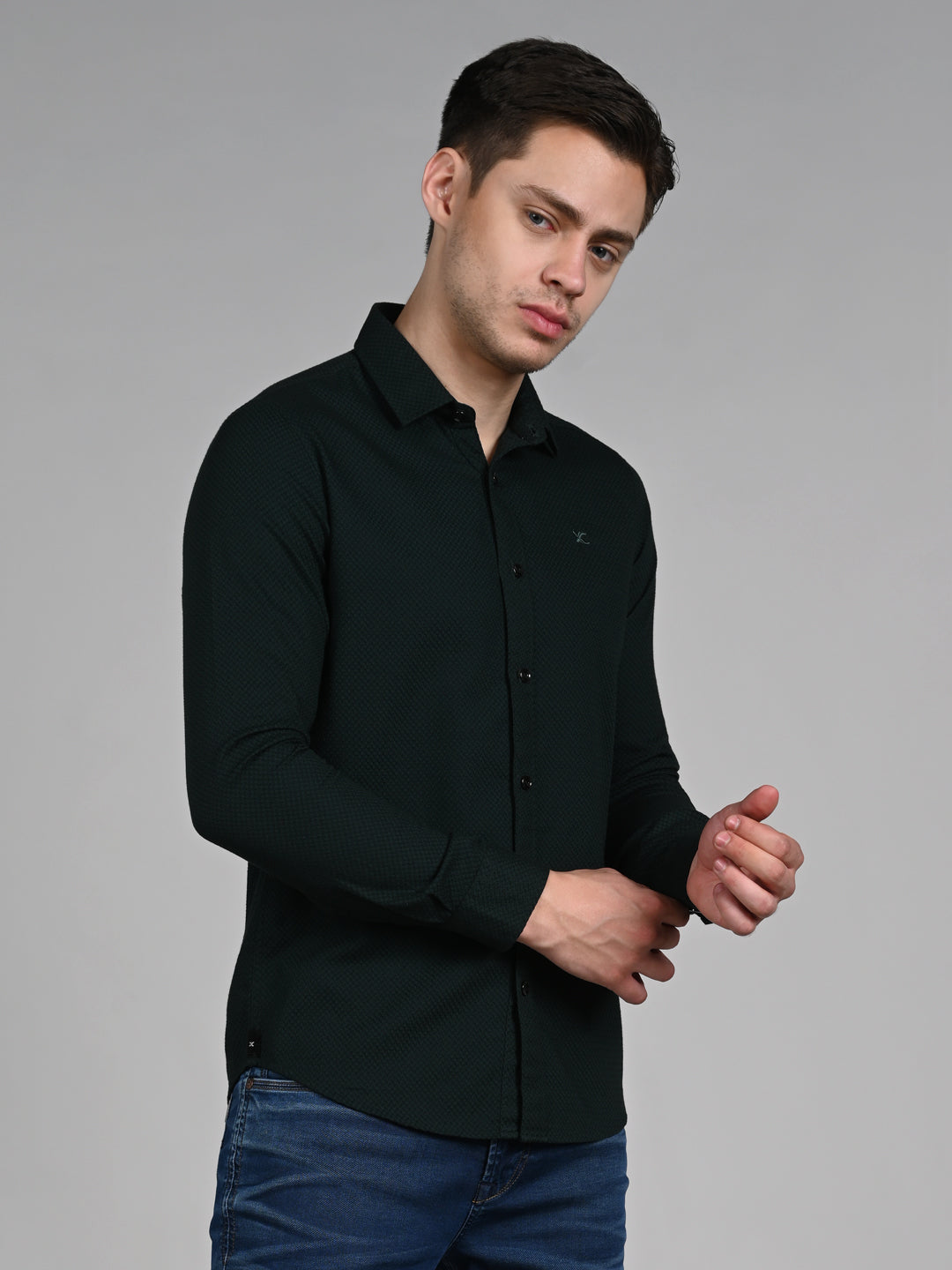 Killer Men Dark Green Solid Slim Fit Shirts