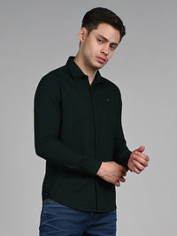 Killer Men Dark Green Solid Slim Fit Shirts