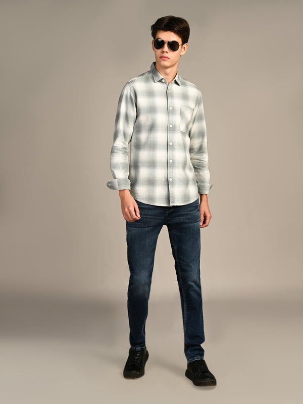 Killer Men Green Checks Straight Fit Shirts