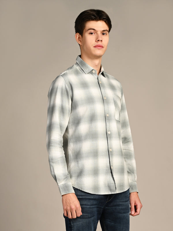 Killer Men Green Checks Straight Fit Shirts
