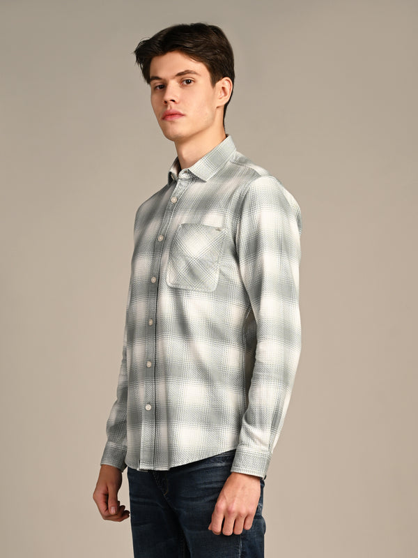 Killer Men Green Checks Straight Fit Shirts
