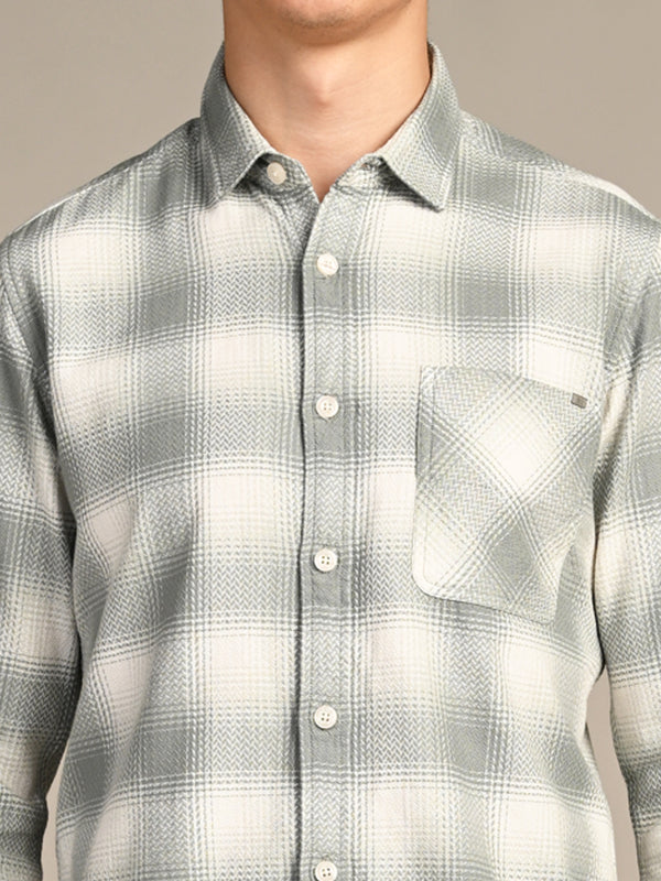 Killer Men Green Checks Straight Fit Shirts