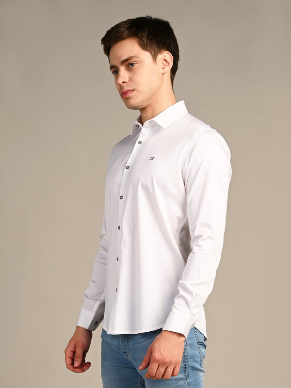 Killer Men White Solid Slim Fit Shirts