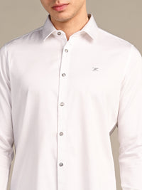 Killer Men White Solid Slim Fit Shirts