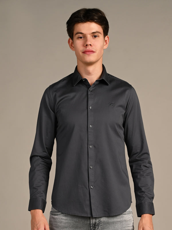 Killer Men Dark Grey Solid Slim Fit Shirts