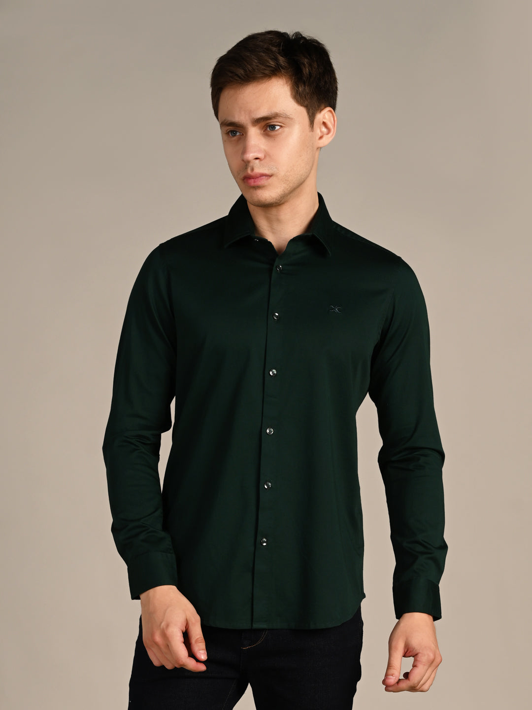 Killer Men Dark Green Solid Slim Fit Shirts
