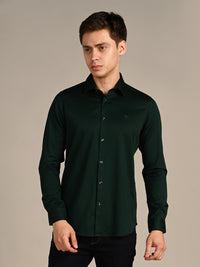 Killer Men Dark Green Solid Slim Fit Shirts