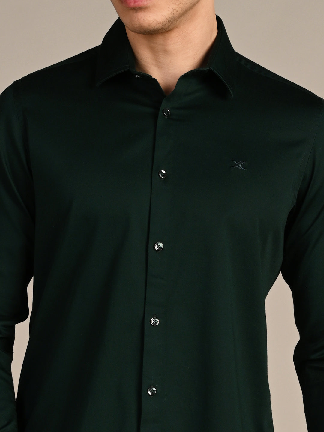 Killer Men Dark Green Solid Slim Fit Shirts