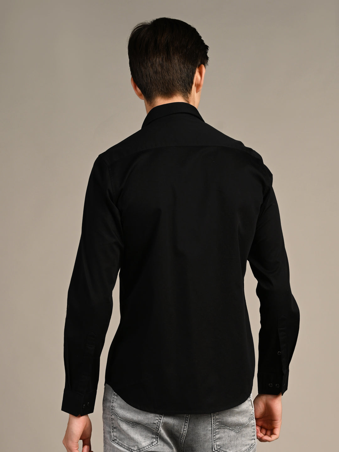 Killer Men Black Solid Slim Fit Shirts