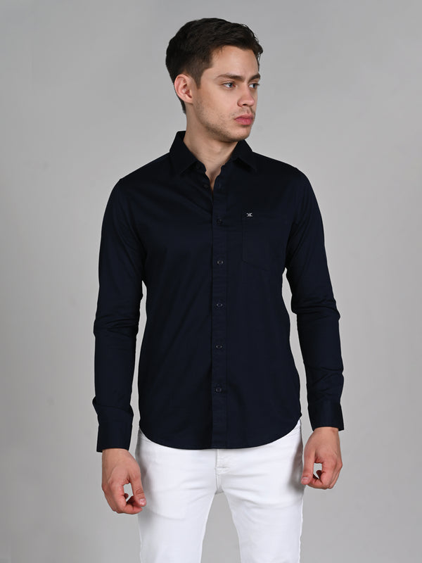 Killer Men Dark Blue Solid Slim Fit Shirts