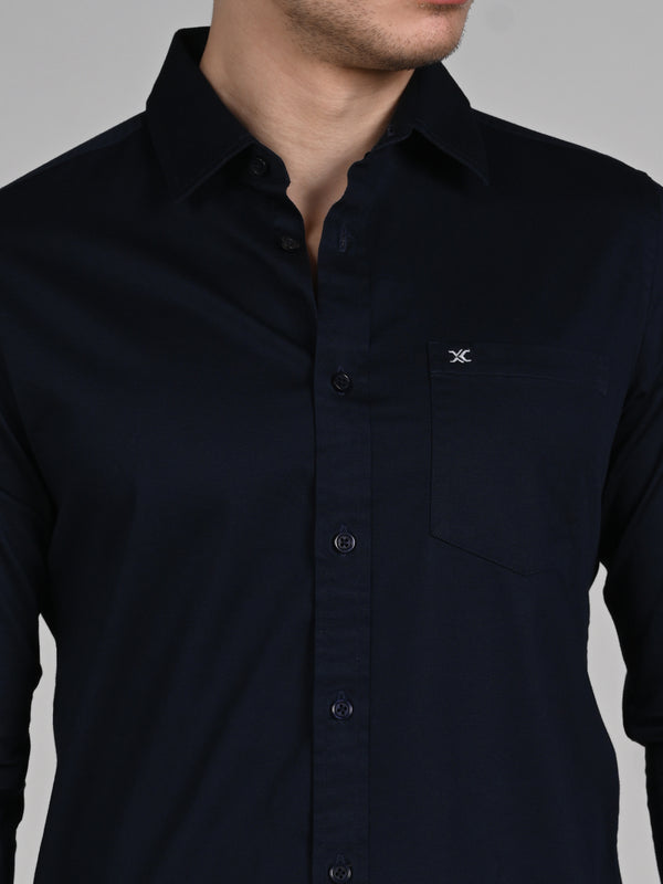 Killer Men Dark Blue Solid Slim Fit Shirts