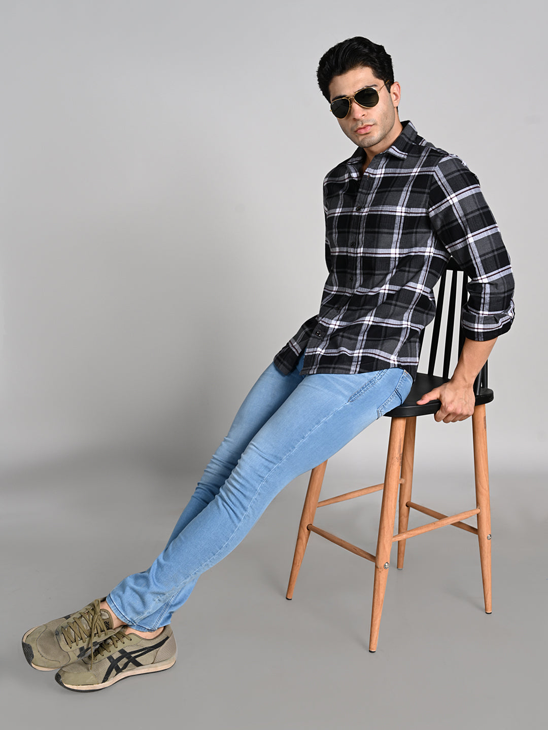 Killer Men Black Checks Straight Fit Shirts