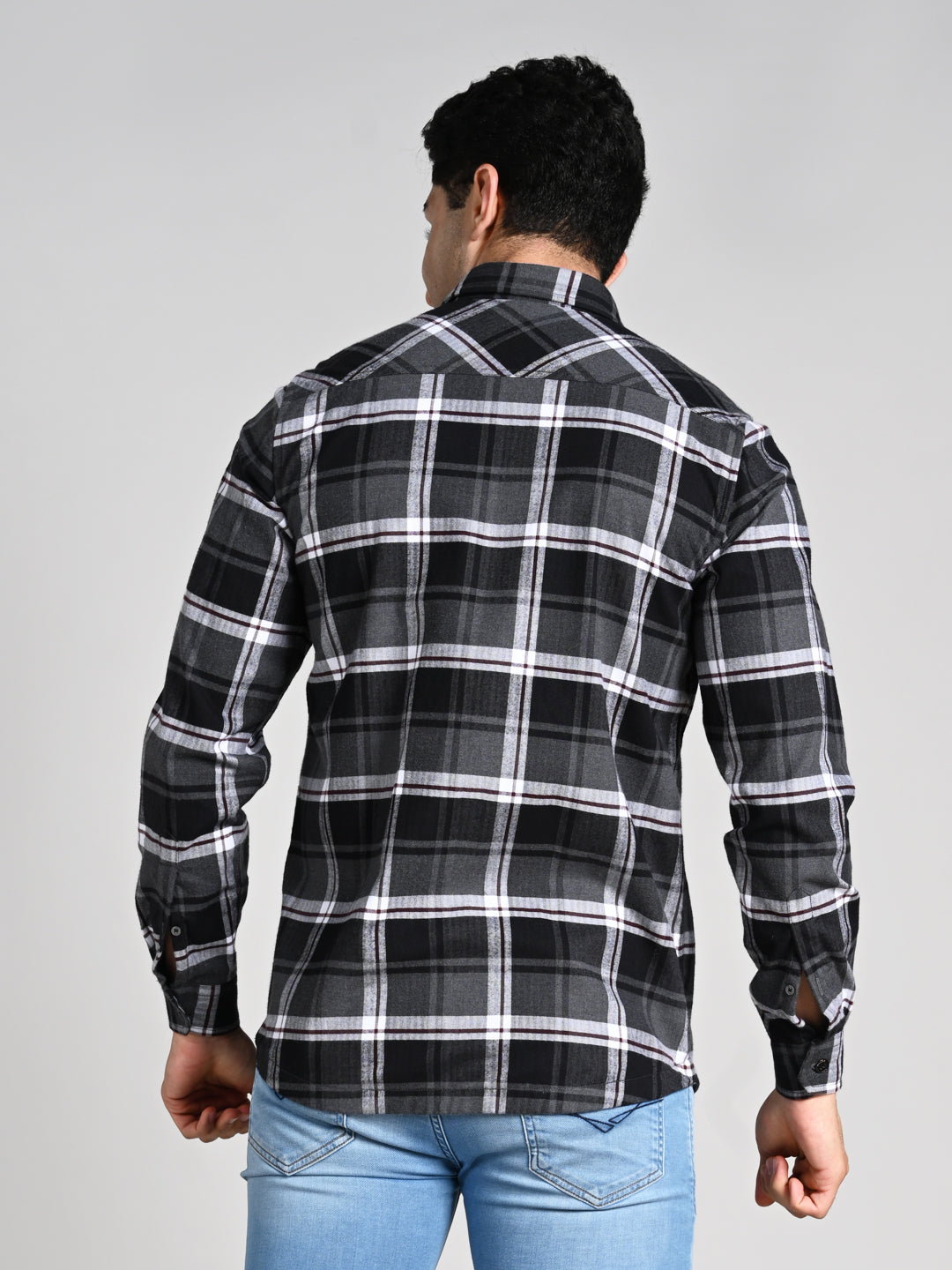 Killer Men Black Checks Straight Fit Shirts