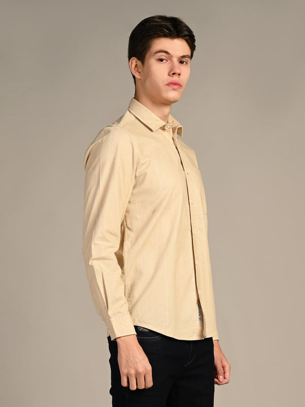 Killer Men Beige Solid Slim Fit Shirts