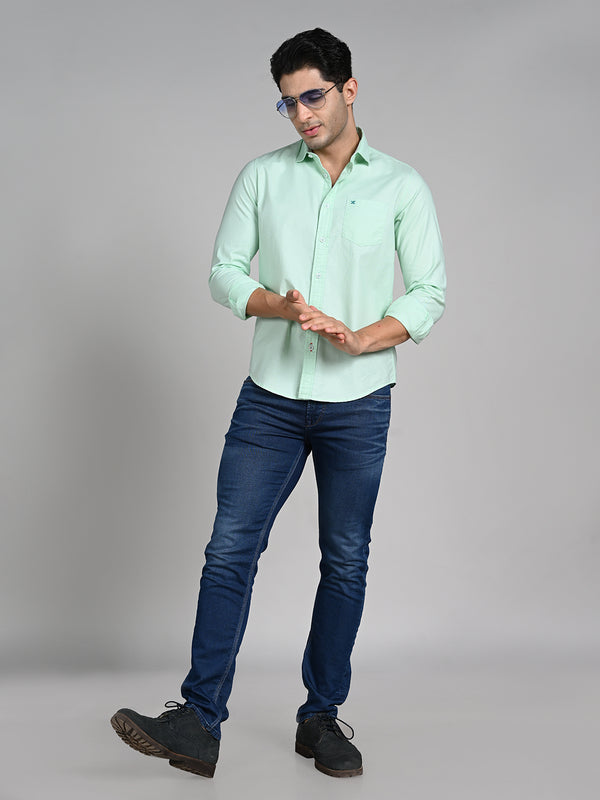 Killer Men Light Green Solid Slim Fit Shirts