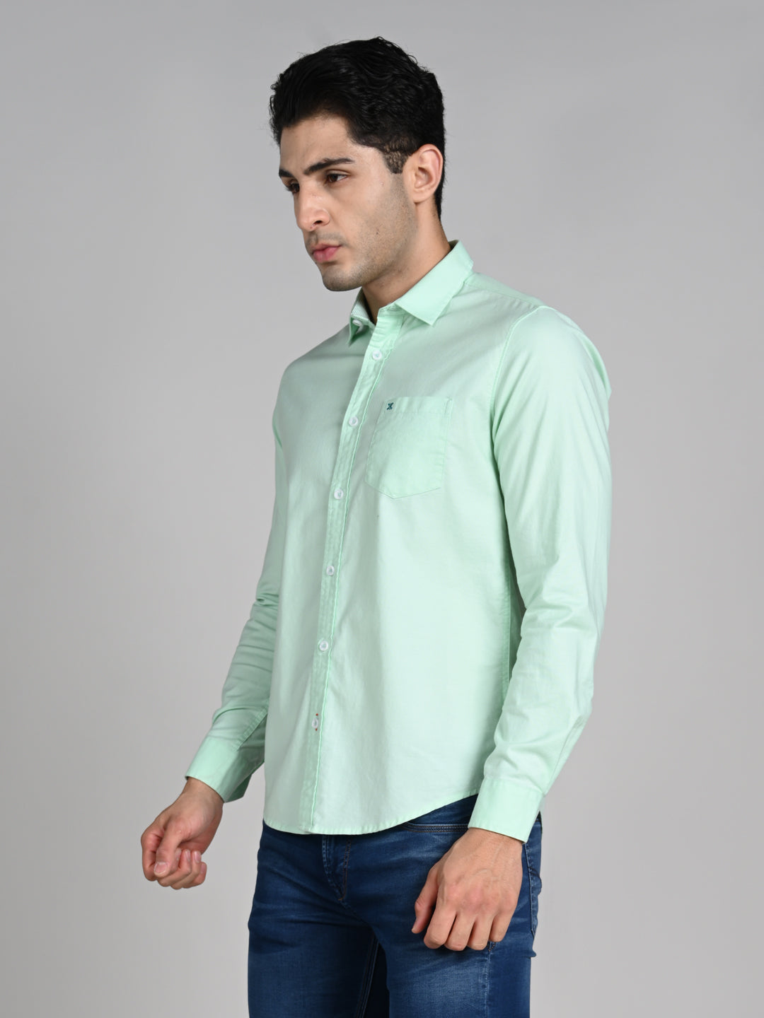 Killer Men Light Green Solid Slim Fit Shirts