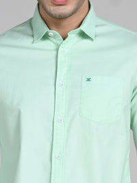 Killer Men Light Green Solid Slim Fit Shirts