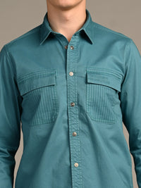 Killer Men Green Solid Straight Fit Shirts