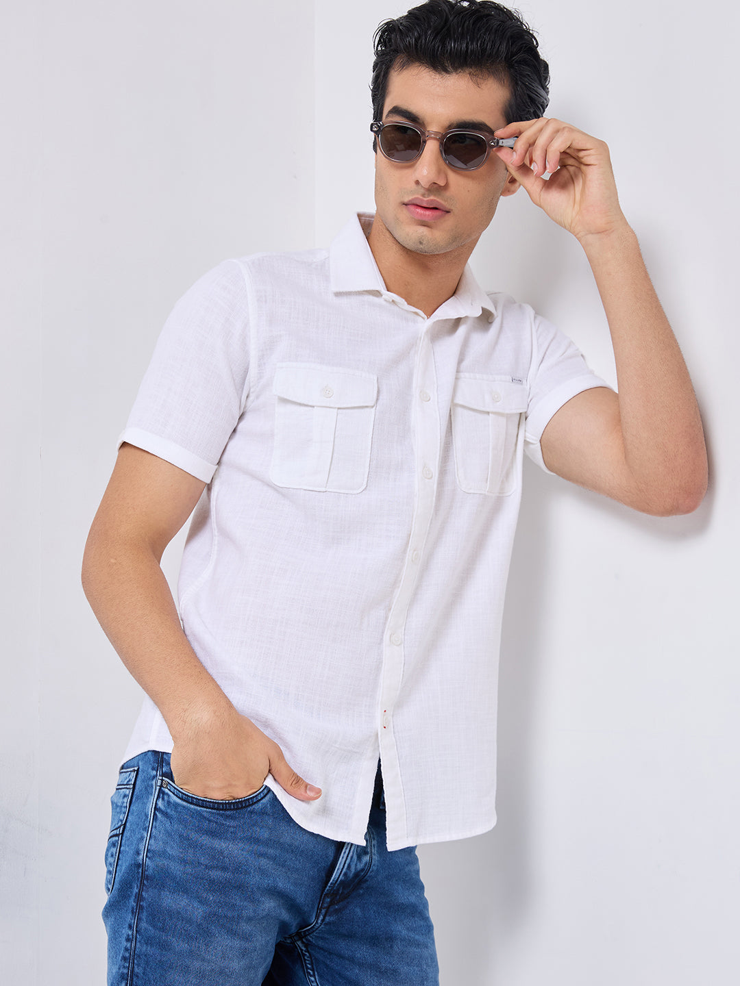 Killer Men White Solid Slim Fit Shirts
