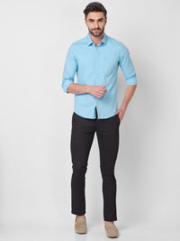 Killer Men Light Blue Solid Slim Fit Shirts