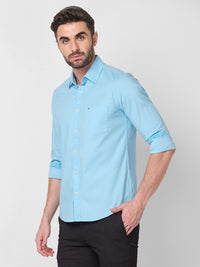 Killer Men Light Blue Solid Slim Fit Shirts