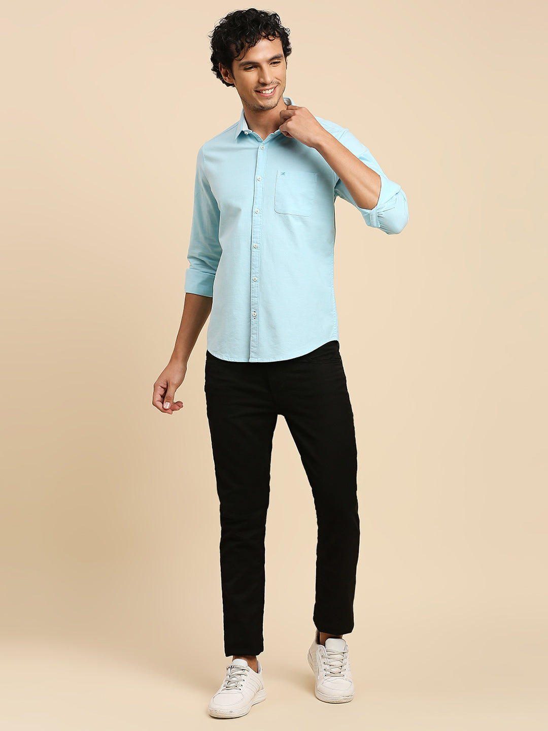 Killer Men Light Blue Solid Slim Fit Shirts