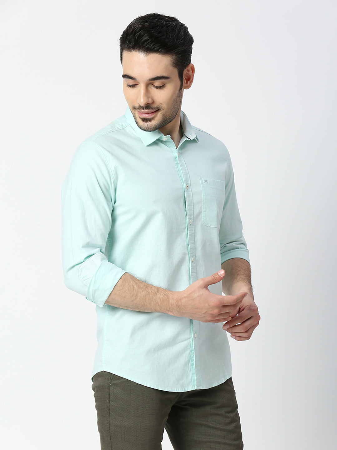 Killer Men Light Green Solid Slim Fit Shirts