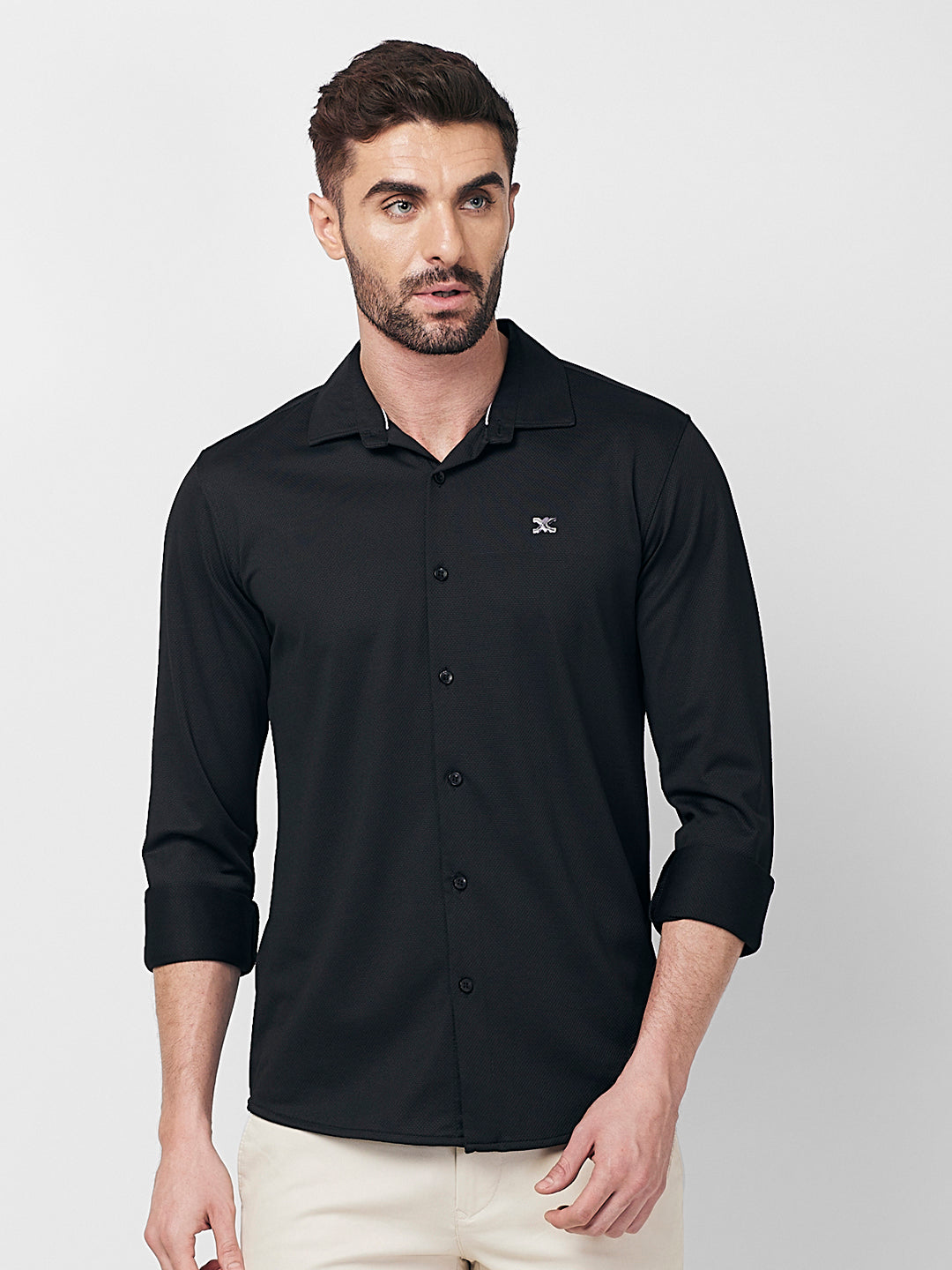 Men's Black Solid Slim Fit Shirts