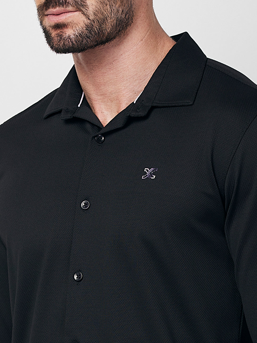 Men's Black Solid Slim Fit Shirts
