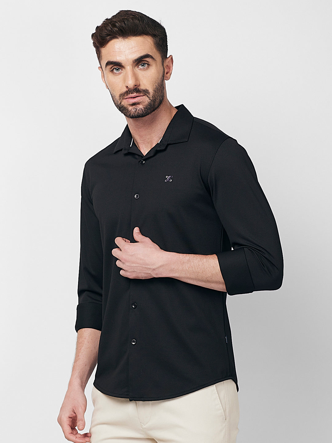 Men's Black Solid Slim Fit Shirts