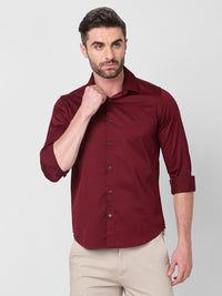 Men's Wine Solid Slim Fit Shirts