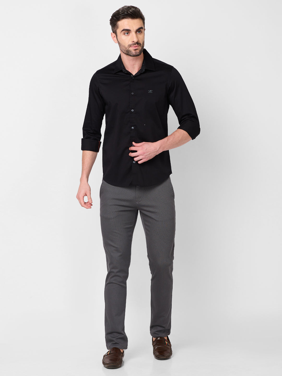 Men's Black Solid Slim Fit Shirts
