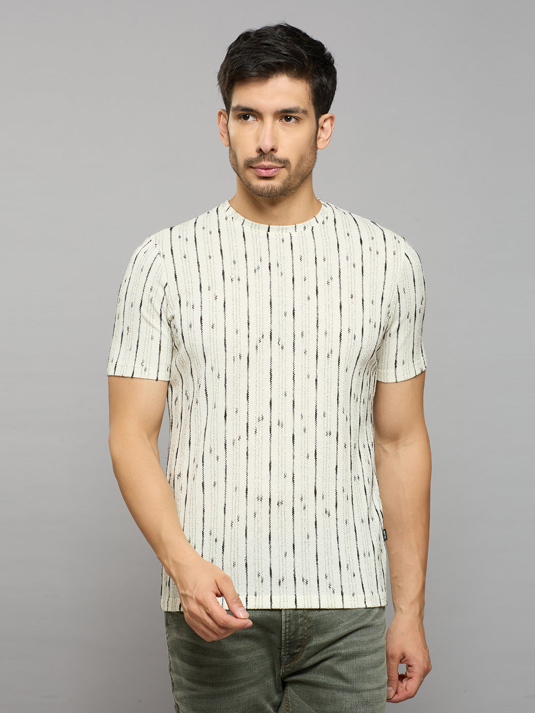 Men's Off White Printed Slim Fit T-Shirts