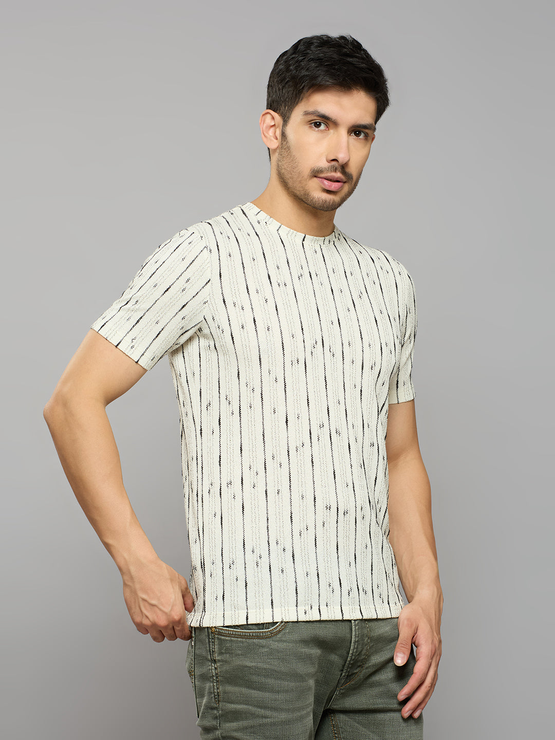 Men's Off White Printed Slim Fit T-Shirts