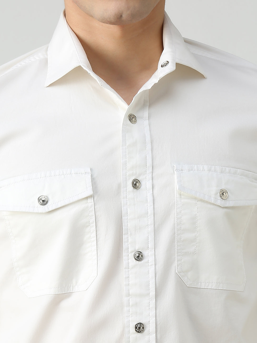 Men's White Solid Straight Fit Shirts