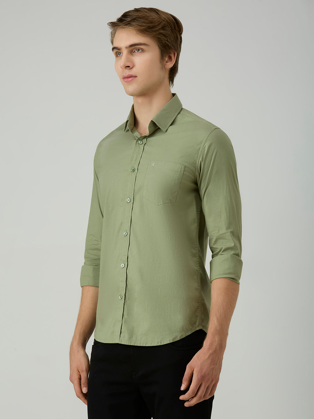 Men's Green Solid Slim Fit Shirts