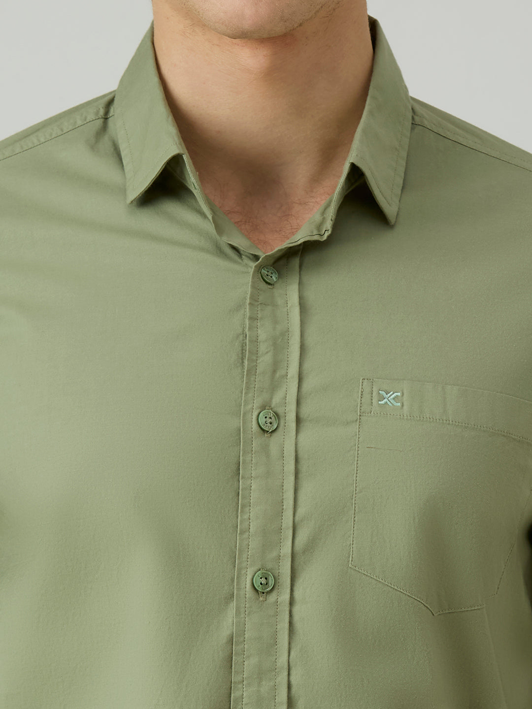 Men's Green Solid Slim Fit Shirts