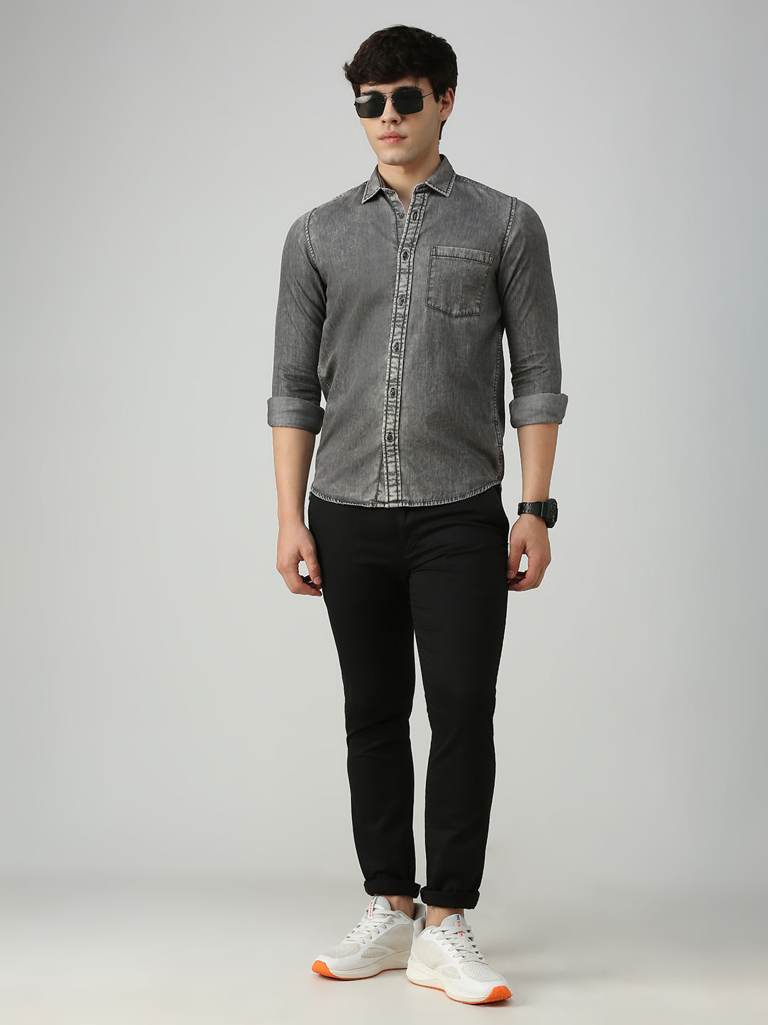 Men's Black Solid Slim Fit Shirts