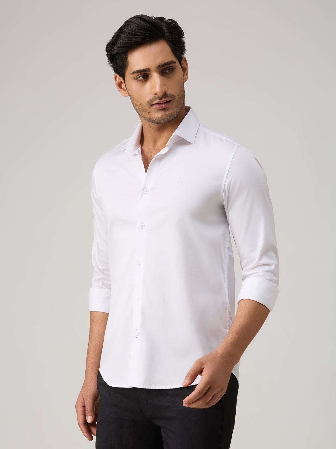 Men's White Solid Slim Fit Shirts